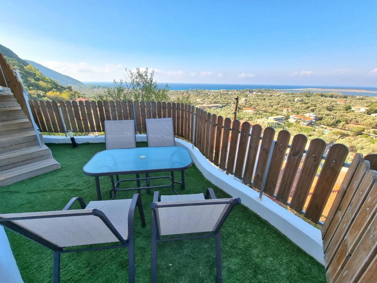 Labros Sea View Apartment Frínion Екстериор снимка