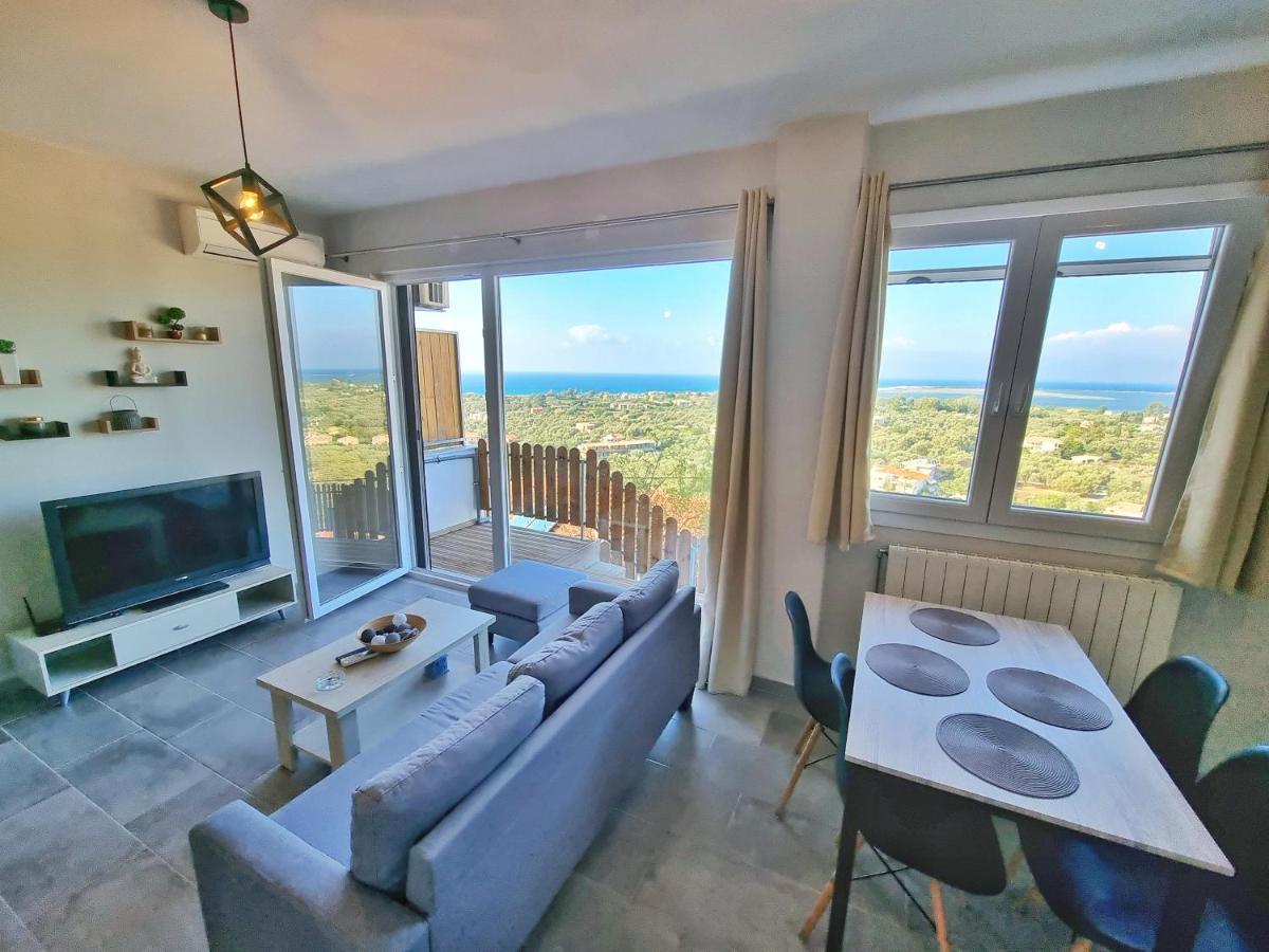 Labros Sea View Apartment Frínion Екстериор снимка